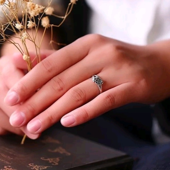 Rose - Picture 2 of 2